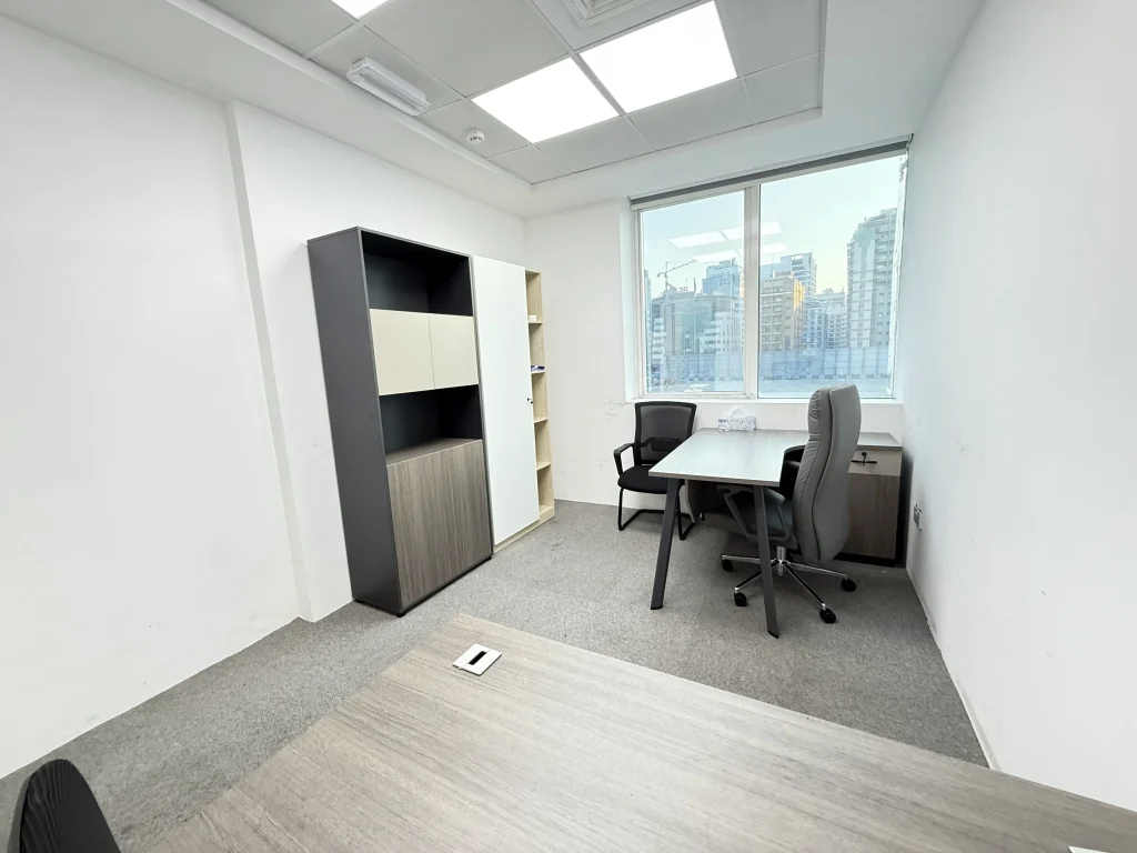 How hot desking benefits you.