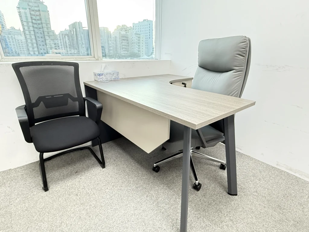 hot desking dubai